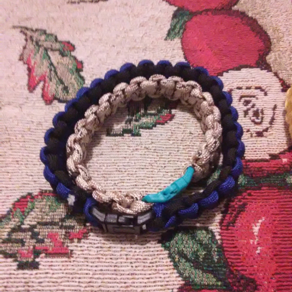 Parachute bracelets - Picture 9 of 16
